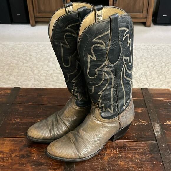 Men's Crown Boot Company Two-Tone Vintage Western Boot Fits Size 8 - Picture 1 of 7